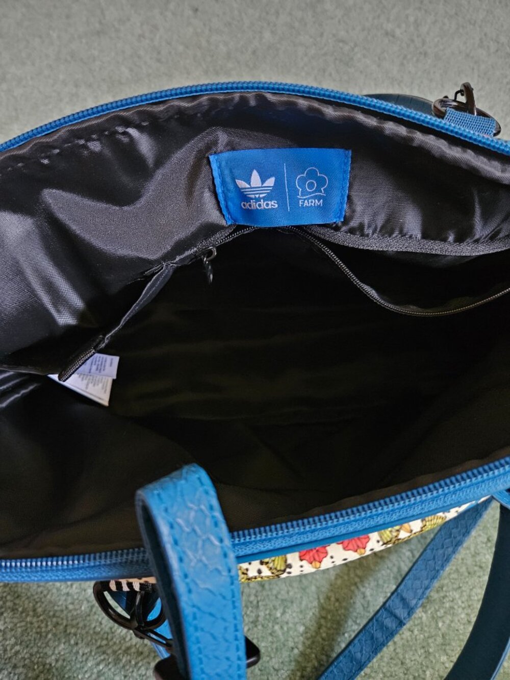 Adidas x FARM RIO BORBOMIX Bag - Picture 4 of 7
